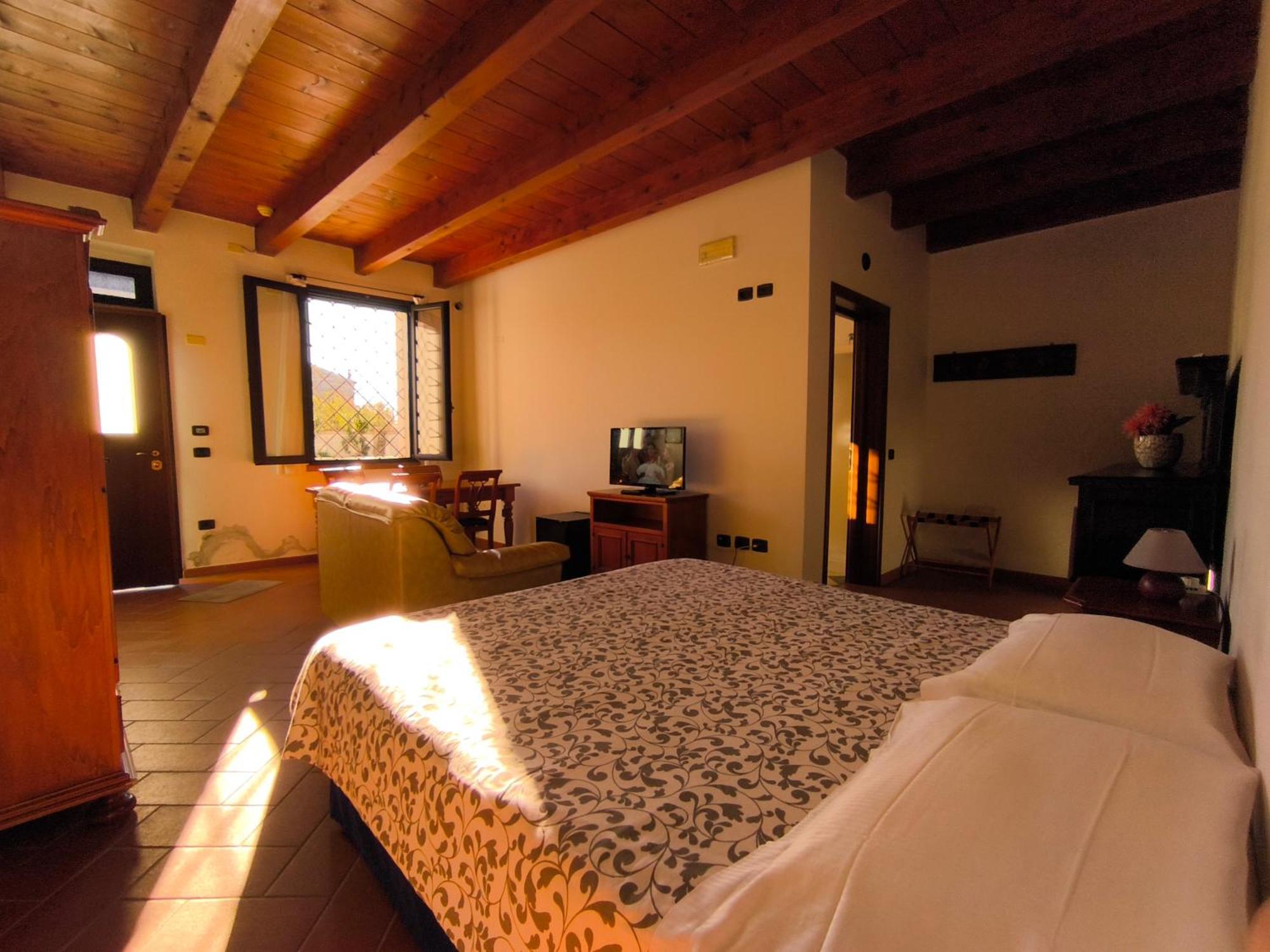 Volivia Relais Bed & Breakfast Pegognaga ภายนอก รูปภาพ